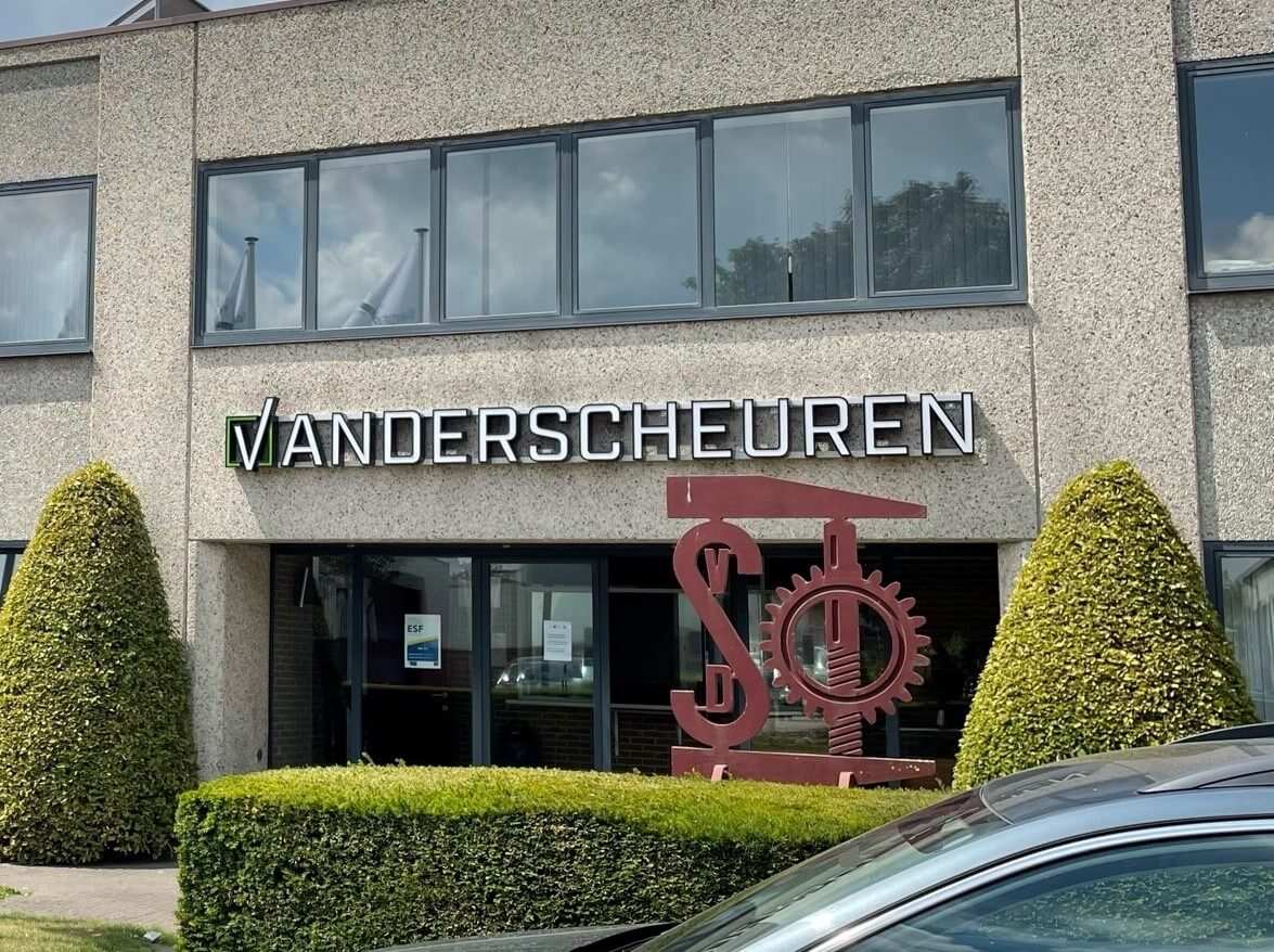 Inkom Gebouw Vanderscheuren